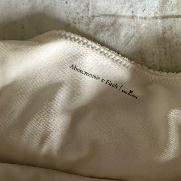 Abercrombie & Fitch ladies White textured high leg high waist bikini set medium - Picture 4 of 5